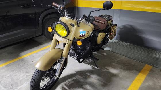 ROYAL ENFIELD CLASSIC 350 ROYAL ENFIELD CLASSIC 350